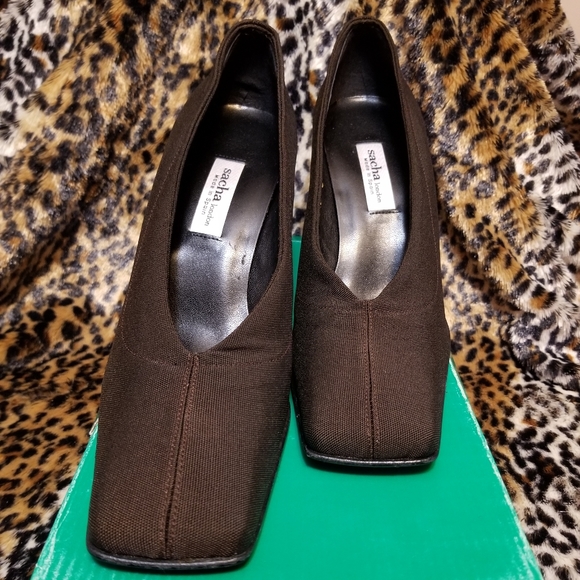 Shoes - Picture 4 of 4